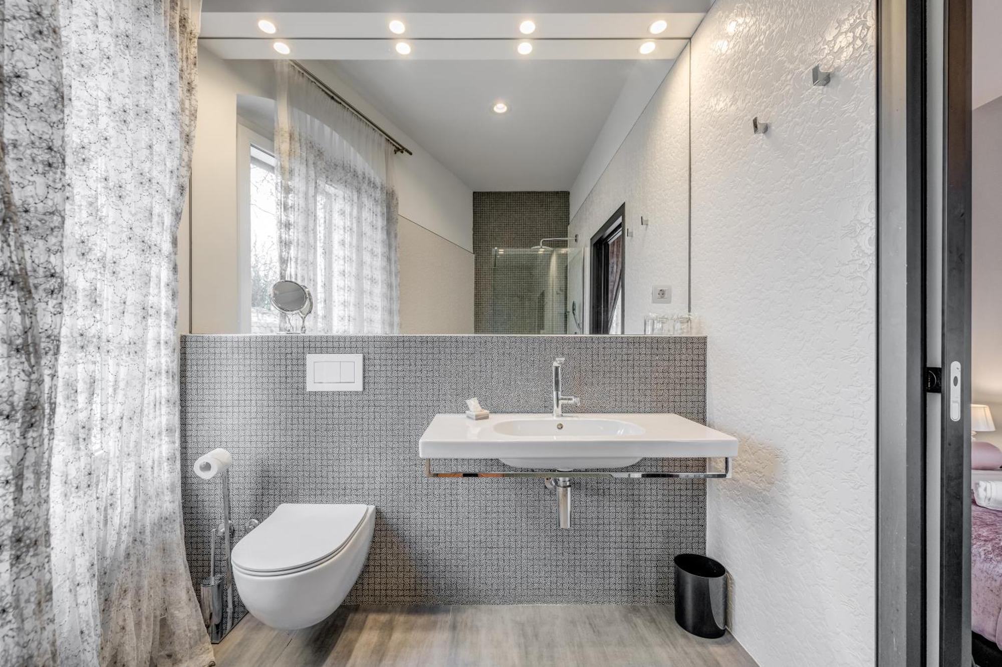 Starlight Luxury Suites Split Bagian luar foto