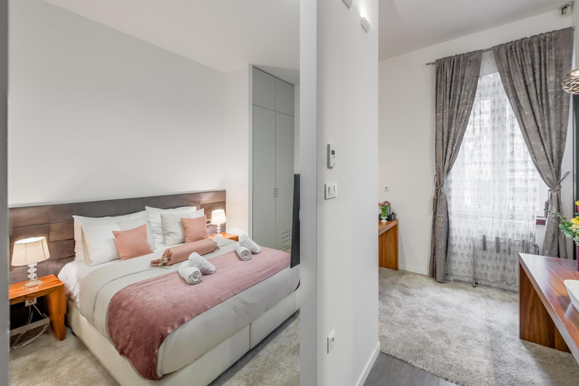 Starlight Luxury Suites Split Bagian luar foto